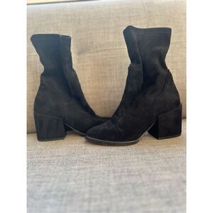 Charles David ￼ ankle boots